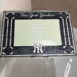 New York Yankees Decorative Picture Frame - Black & frosted white trim - new